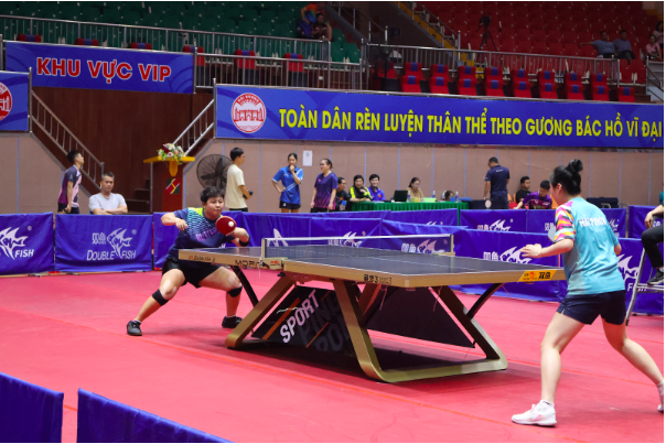 Mẫu bàn Volent Dream 3